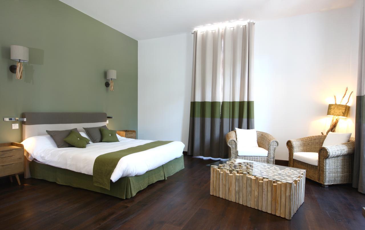 Domaine De L'esperon Hotel